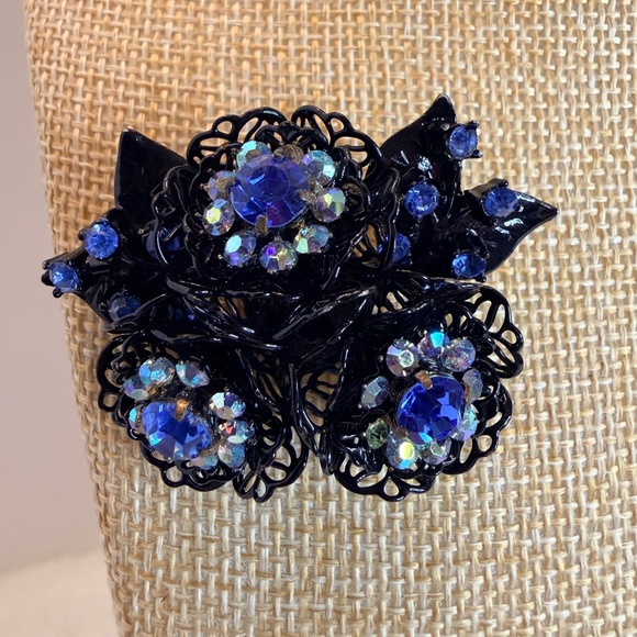 Jewelry - Vintage Coro Black With Blue Crystal Brooch